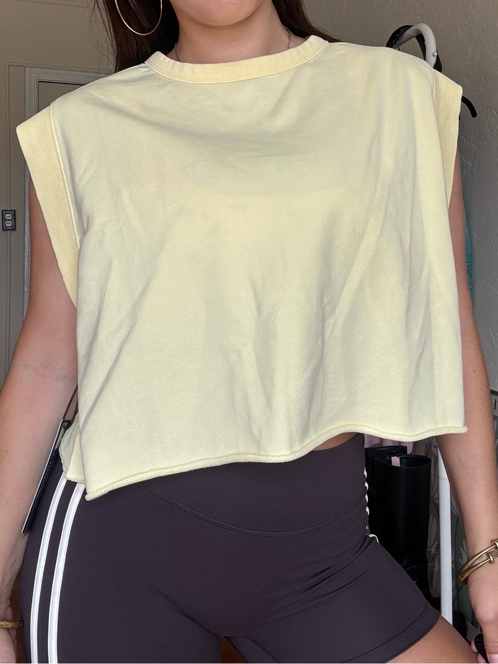 NWT \\ open back sleeveless layering top